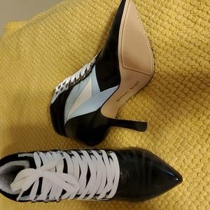 Gianni bini black/ white/ blue 4 inch heel tie up bootie. Size 8.5. New with box
